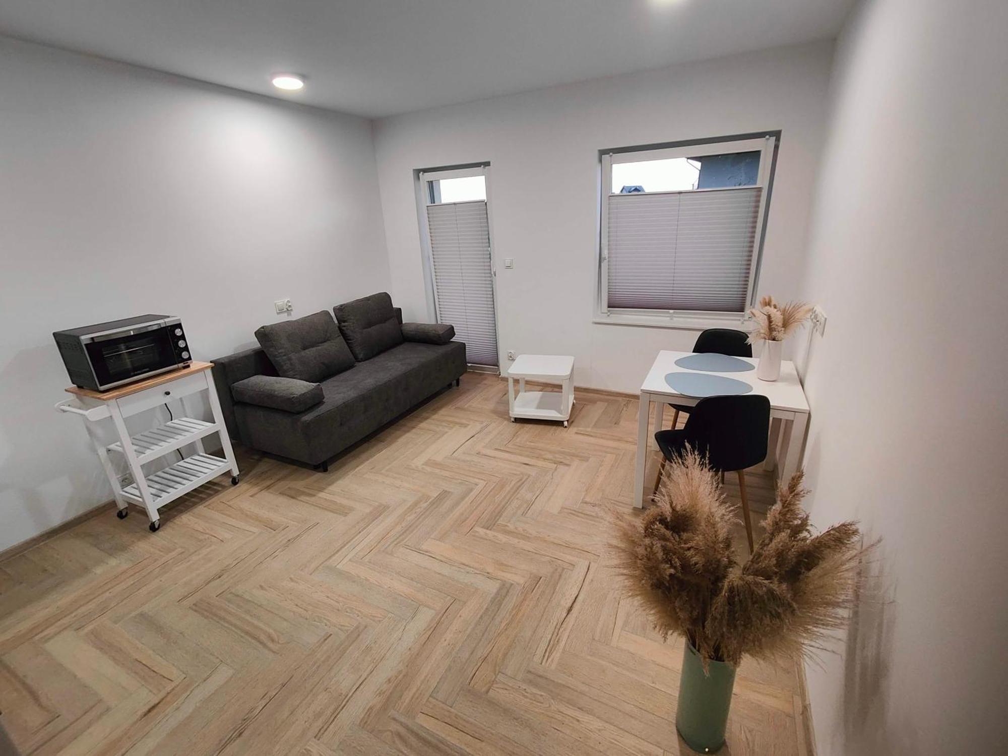 Turkusowa Apartment Mosty Bagian luar foto
